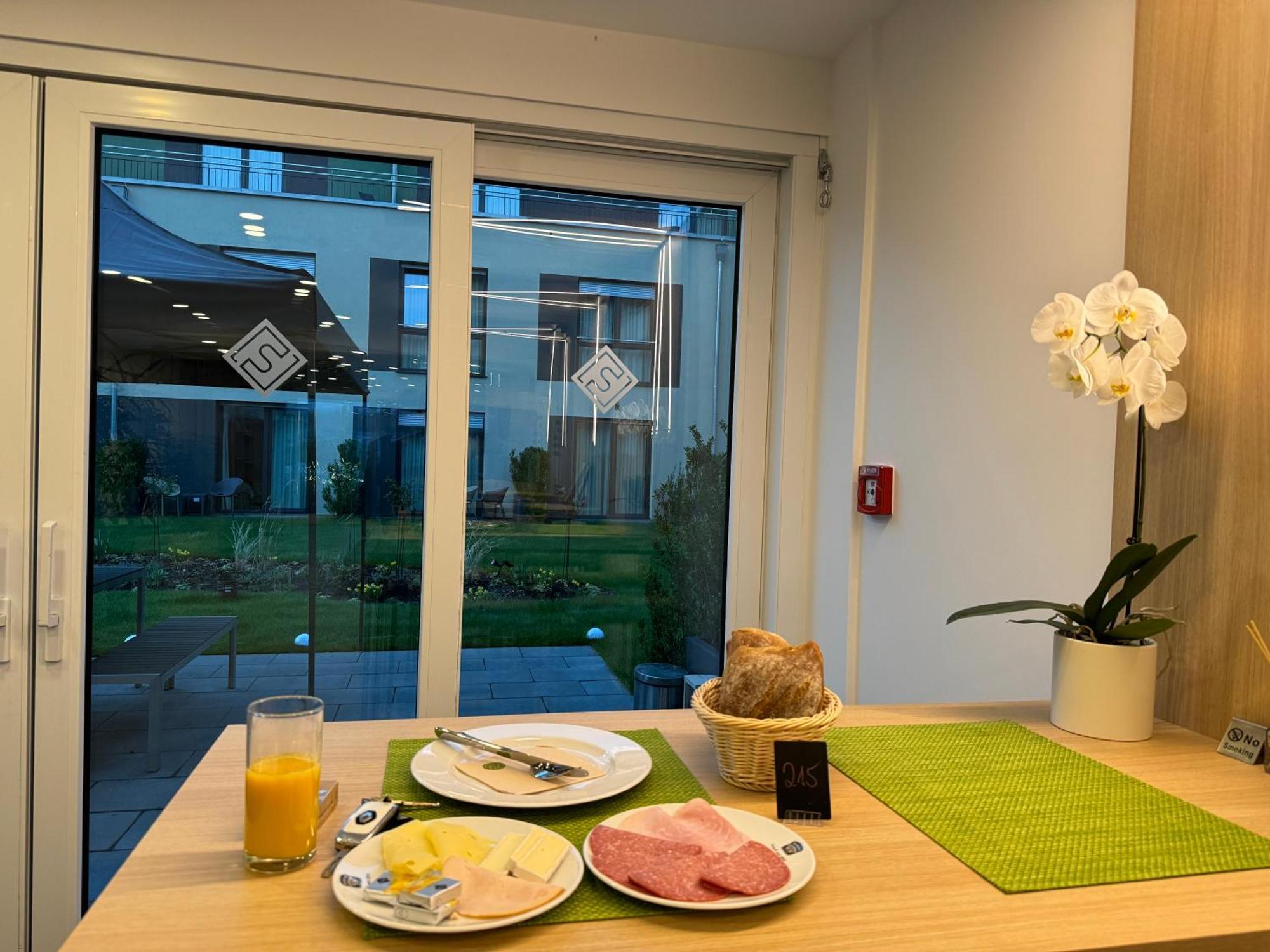Fair N Square Hotel 24 Stunden Self-Check In Darmstadt Ngoại thất bức ảnh