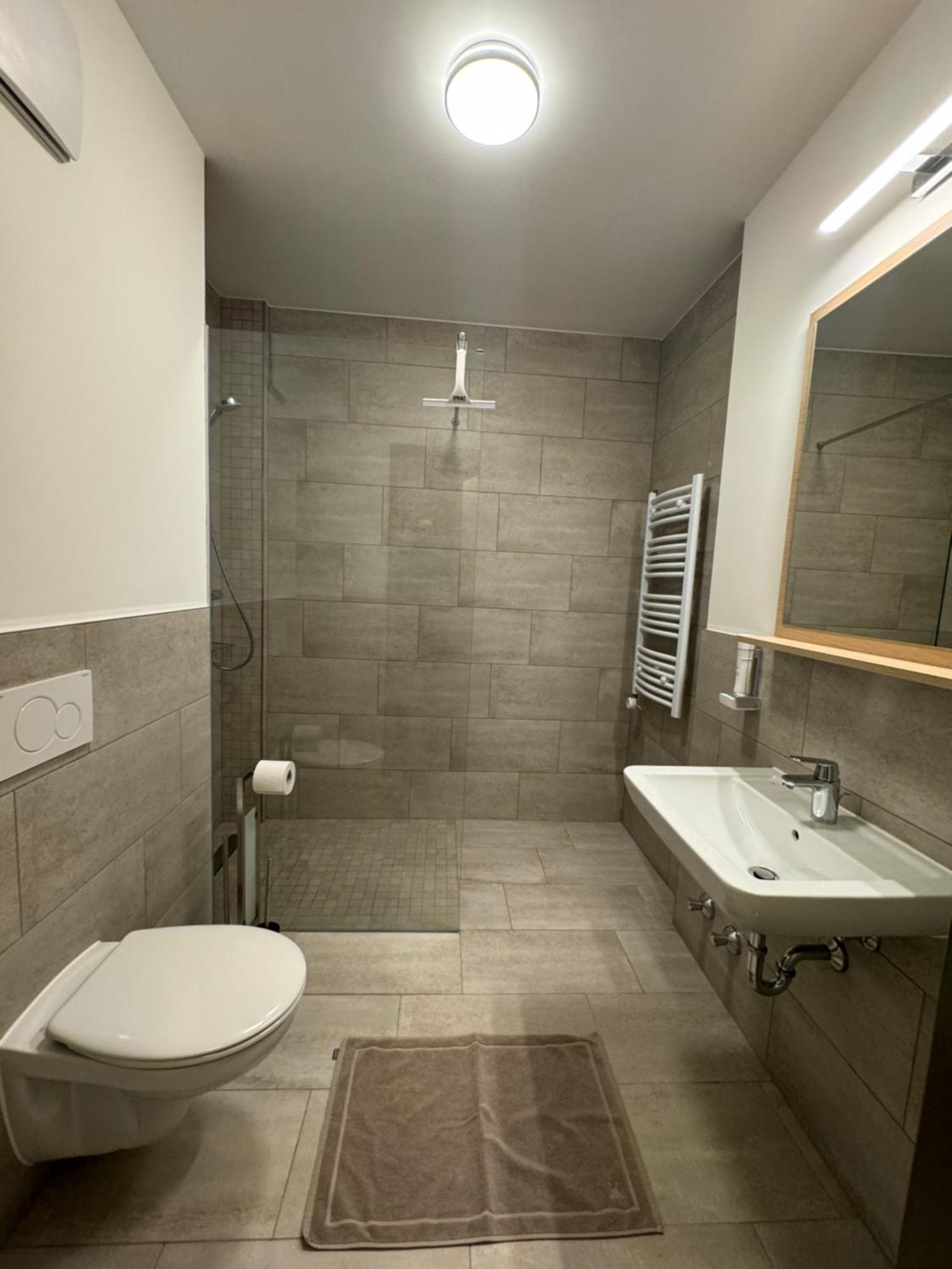 Fair N Square Hotel 24 Stunden Self-Check In Darmstadt Ngoại thất bức ảnh